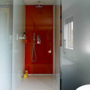 Ral-3020-Coloured-Glass-Shower-Wall